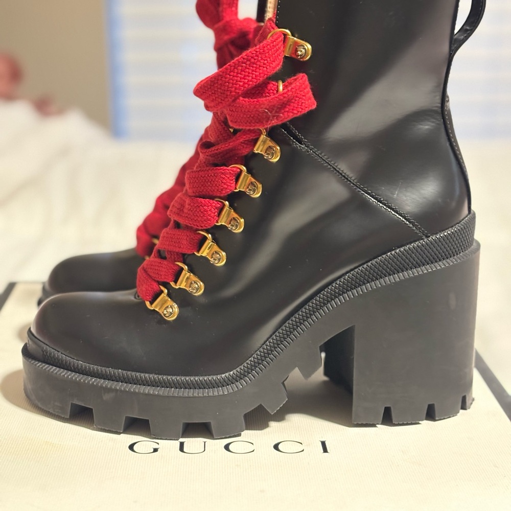 Gucci Women's Black Lace-Up Boots with Red Accents
